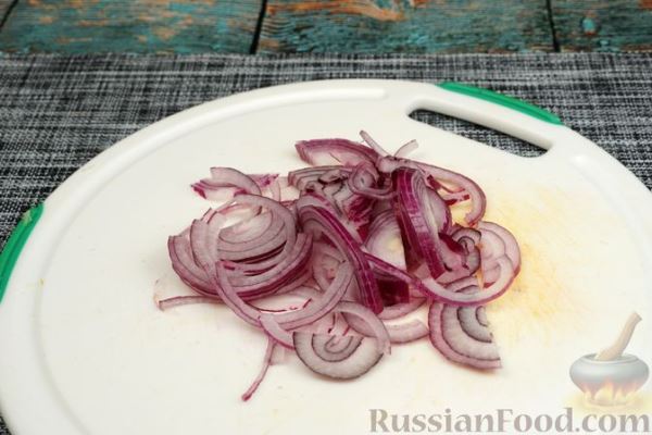 Картофельный салат с тыквой и чечевицей