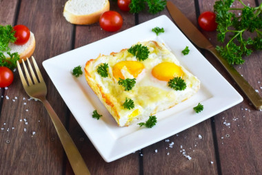 Яйцо с сыром в духовке