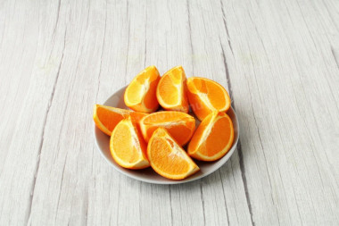 Запеченная утка с апельсинами в духовке