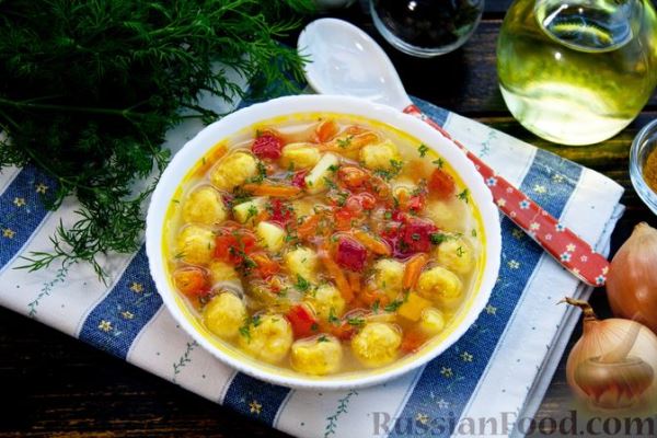 Овощной суп с сырными клёцками